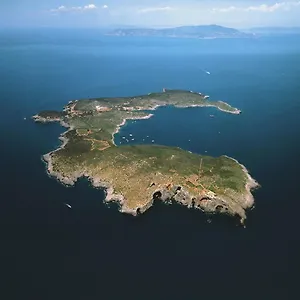 https://appartamento-monte-argentario-porto-santo-stefano-gr.it-tuscanyhotel.com